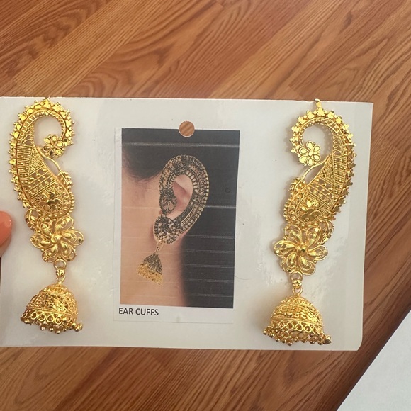 Earring cuffs - Picture 3 of 3